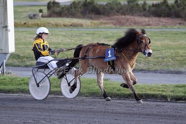 Munti seiret etter en tett kamp mot Tauruss Ponnitravet